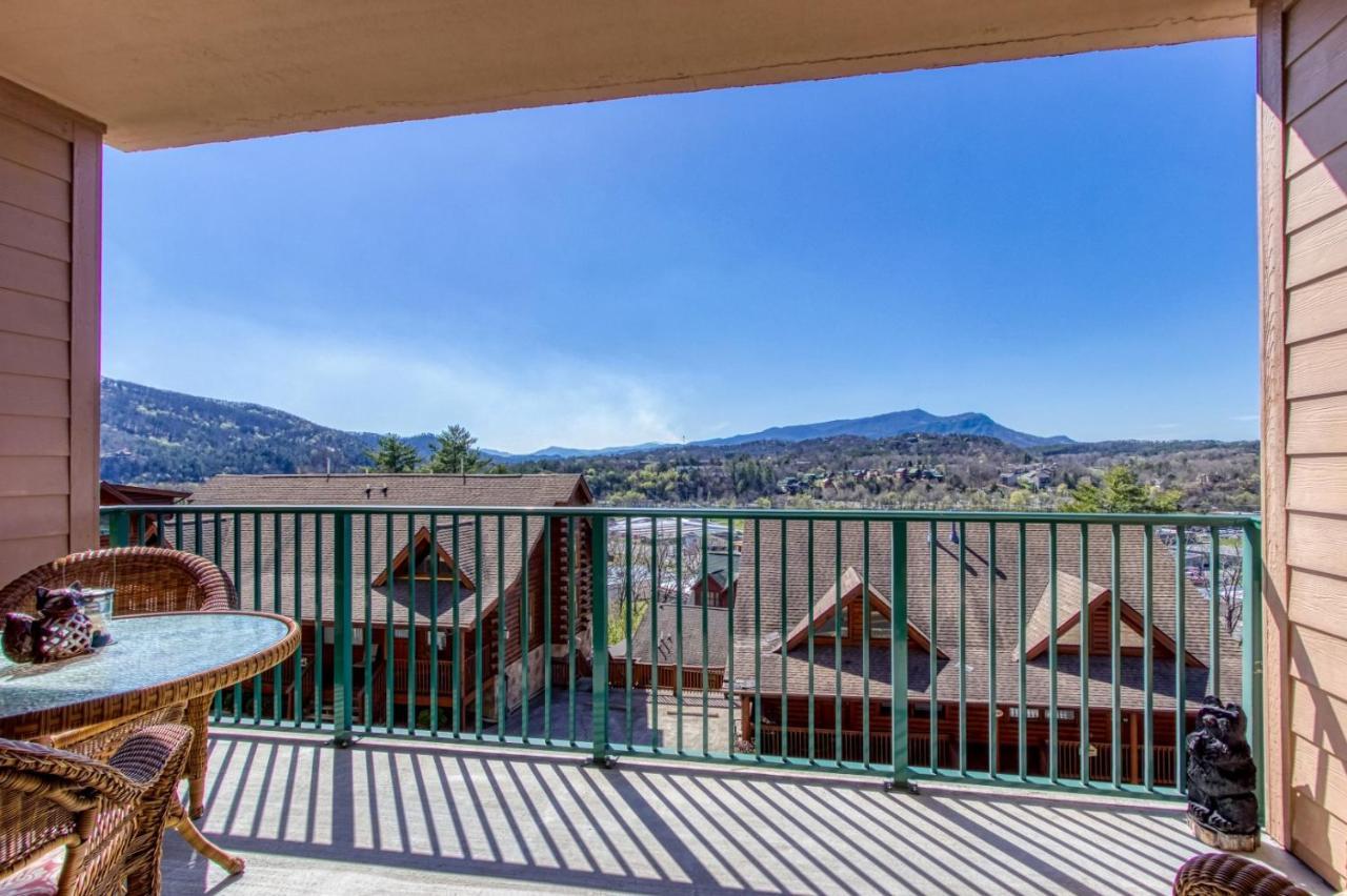 Gorgeous 2Bd 2Bth Condo With Mountain Views Pool Hot Tub Game Room Close To Parkway Pigeon Forge Exterior foto
